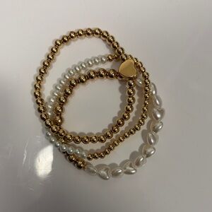 Lilly Pulitzer Elegant Gold and Pearl Beaded Bracelet Set